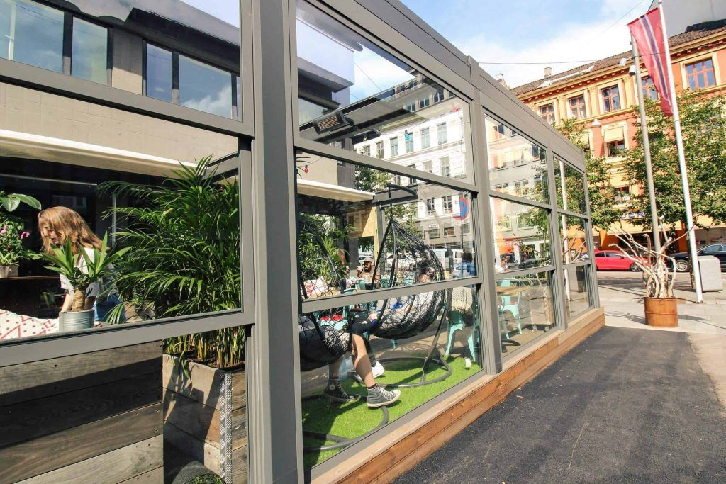 glass restaurant uteservering