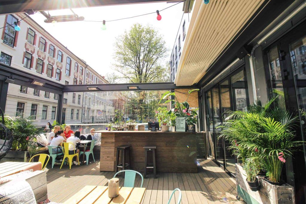 pergola på terrasse