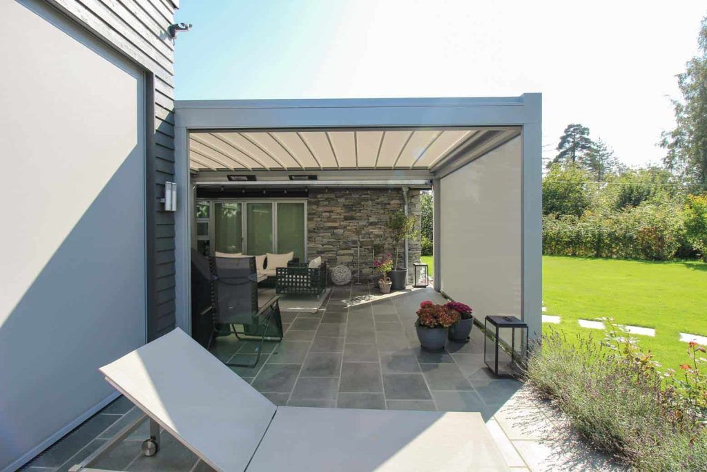 pergola med tak og vegger
