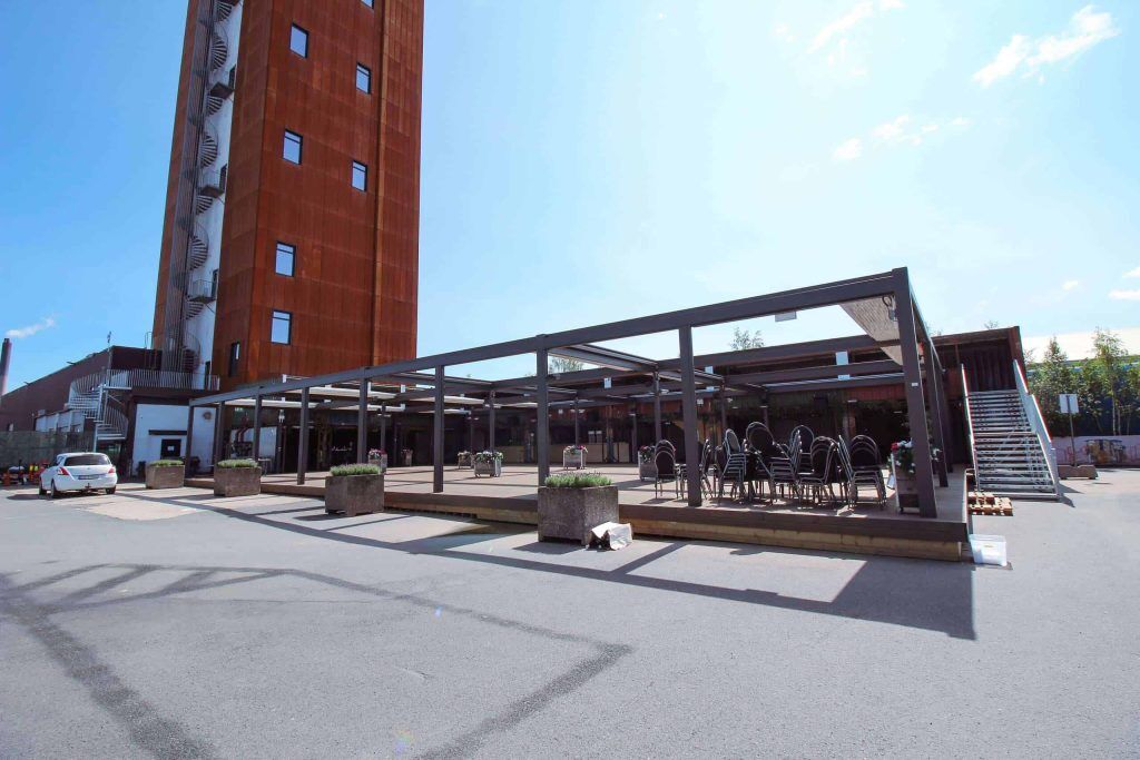 pergola servering solskjerming