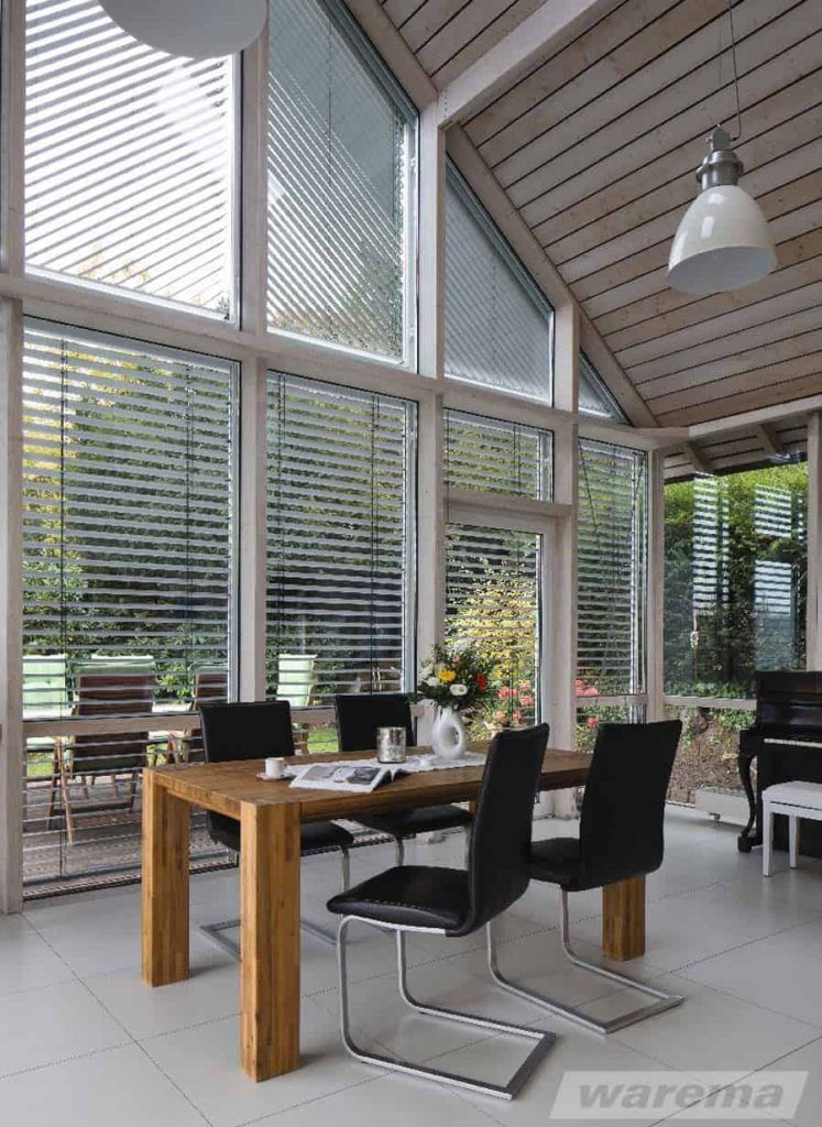 solskjerming skråvindu