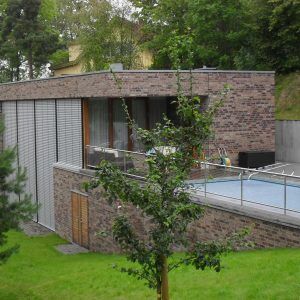 Privathus E 94 A6 Str ca 360 x 710 solskjerming utvendig lameller