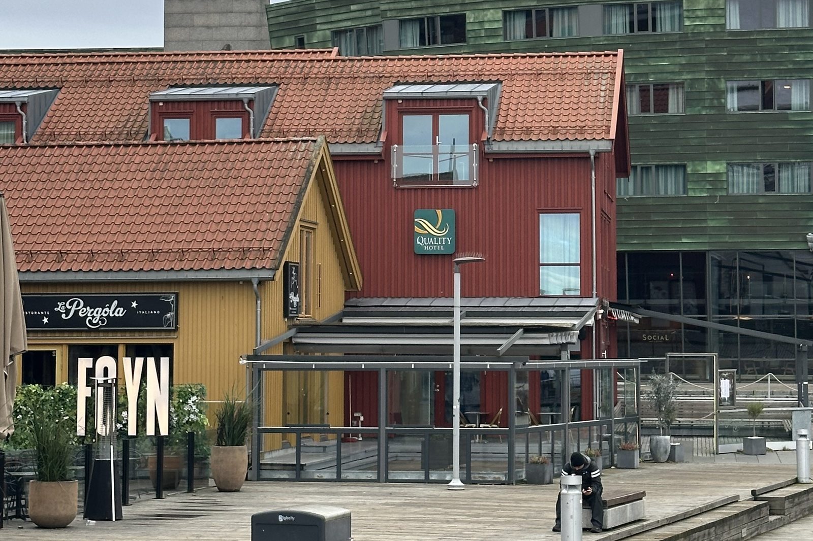 Bryggeområdet før montering av ny pergola
